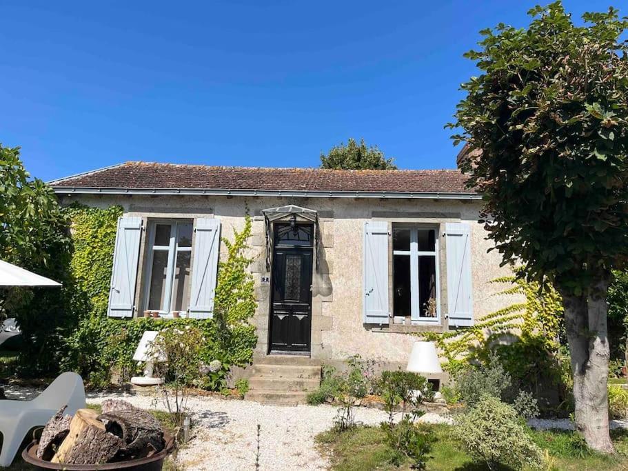 Cottage-Saint Laurent Sur Sevre Екстер'єр фото