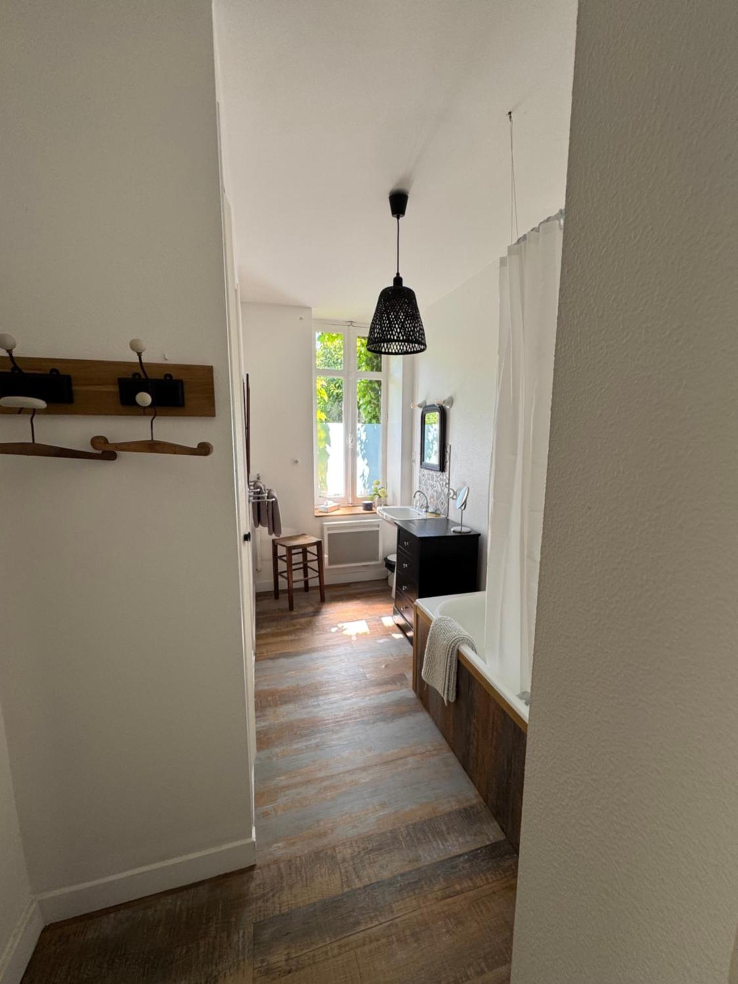 Cottage-Saint Laurent Sur Sevre Екстер'єр фото